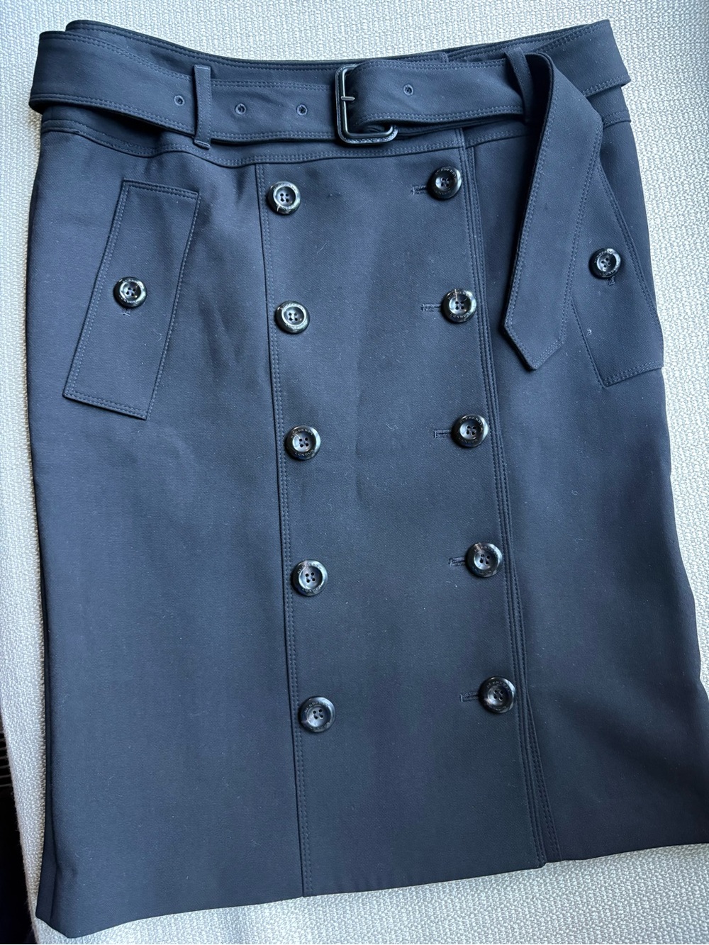 BURBERRY. Black Double-Row Button Pencil Skirt with Belt.size 10. With lining.